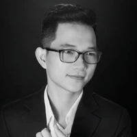 Thầy titan