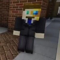 quản gia của august