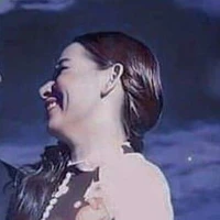 Phi Nhung(con hầu)