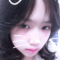 Uyen Khánhh