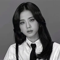 KIM JISOO-Cô