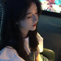 Phương Thùy Chi / Thy Kỳ Ngọc