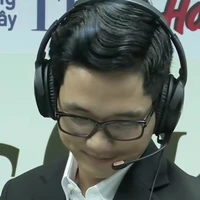 hiếu(titan)