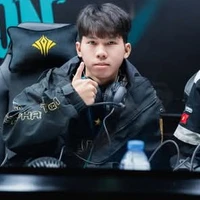 SGP Phoenix /Đạt lỏ