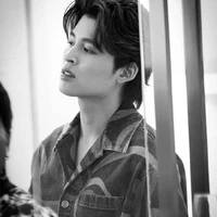 Pond Naravit Lertratkosum