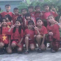 Cả nhóm_xóm dưới 