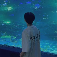 Quốc Việt ( thanh niên chuyên cần )