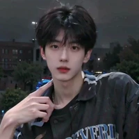 Ngô Kim Ngưu_@Tau.sea