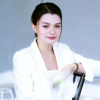 Becky{Nàng}