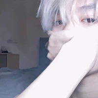 Tuyết Hoàng Thiên Huy ¹⁴