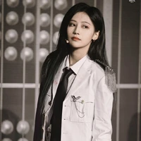 Viên Nhất Kỳ ( Em )