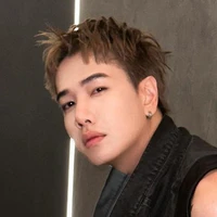 Hoàng Kim Long (lou Hoàng)