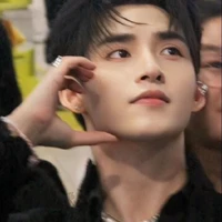 Huỳnh Hoàng Hùng (Gemini Hùng Huỳnh)