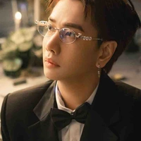 Lou Hoàng 