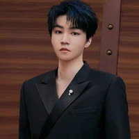 Vương Tuấn Khải