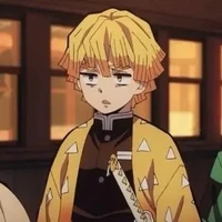 Agatsuma zenitsu(cậu bé ngủ ngật)