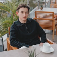 Richie Armstrong 【Anh nàng】