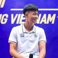 văn trường–ah tư