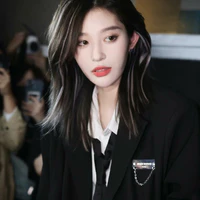 Wang Yi [ Nàng ]
