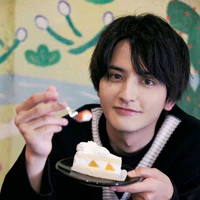 Kagami Hiro