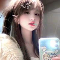 Hoàng Thanh Trà - em kế nu9 