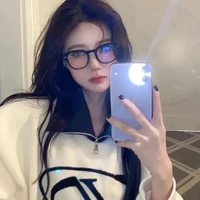 Hạ Nhĩ Kim Ngưu