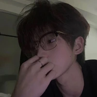 Triệu Bạch Thần (anh nu9+ bạn anh)