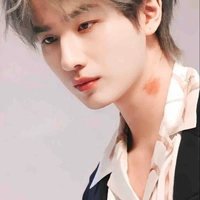 Lưu Chí Hoành ( papi Dư )