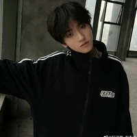 Tả Kỳ Hàm-cậu