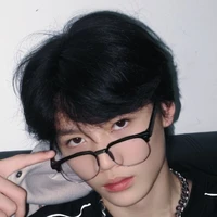 Lý Gia Sâm {Omega - Hương Mật Ong}