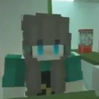 Maya:>