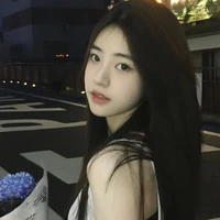 Lý Diệp Kha( mẹ hắn1)