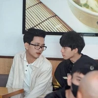 Huỳnh Trung Hiếu [Thầy Titan]