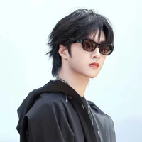 Lưu Diệu Văn_anh