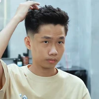 Vương Thương - Yiwei