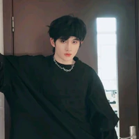 Dư Vũ Hàm(anh)