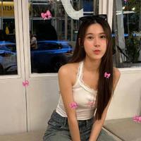 Earn ( chị hai)