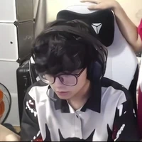 Nguyễn Quốc Hận - Ngọc Quý