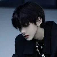 hoàng thiên ân(anh3 n8)(bff na8)