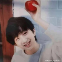 Dương Gia Hào [y]