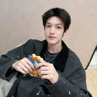 trương trạch vũ F