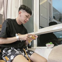 Phạm Vũ Hoài Nam-Red