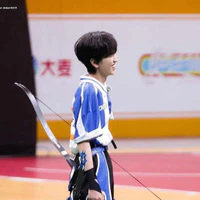 Tả Kỳ Hàm 