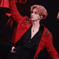 Nghiêm Hạo Tường-Anh