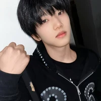 Trương Hàm Thụy_R