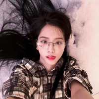 Kim Jisoo (cô)