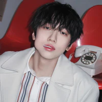 Nhiếp Vĩ Thần