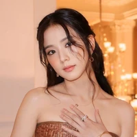 Chị & Kim Jisoo ( Vk Lalisa )