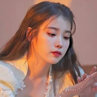 la jieun ( chị cô)