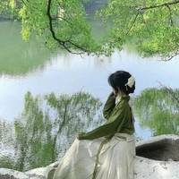 Lưu thanh mai(mẹ anh,gã)